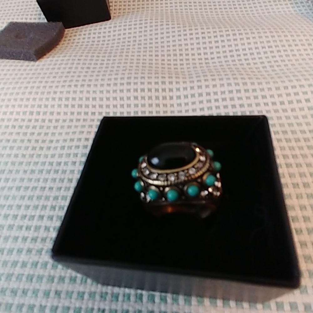 Heidi Paul multi stone ring, 7, 1in in diameter